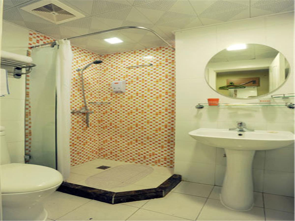 Home Inn Guangzhou Middle Jiefang Road Gongyuanqian Metro Station Exterior photo